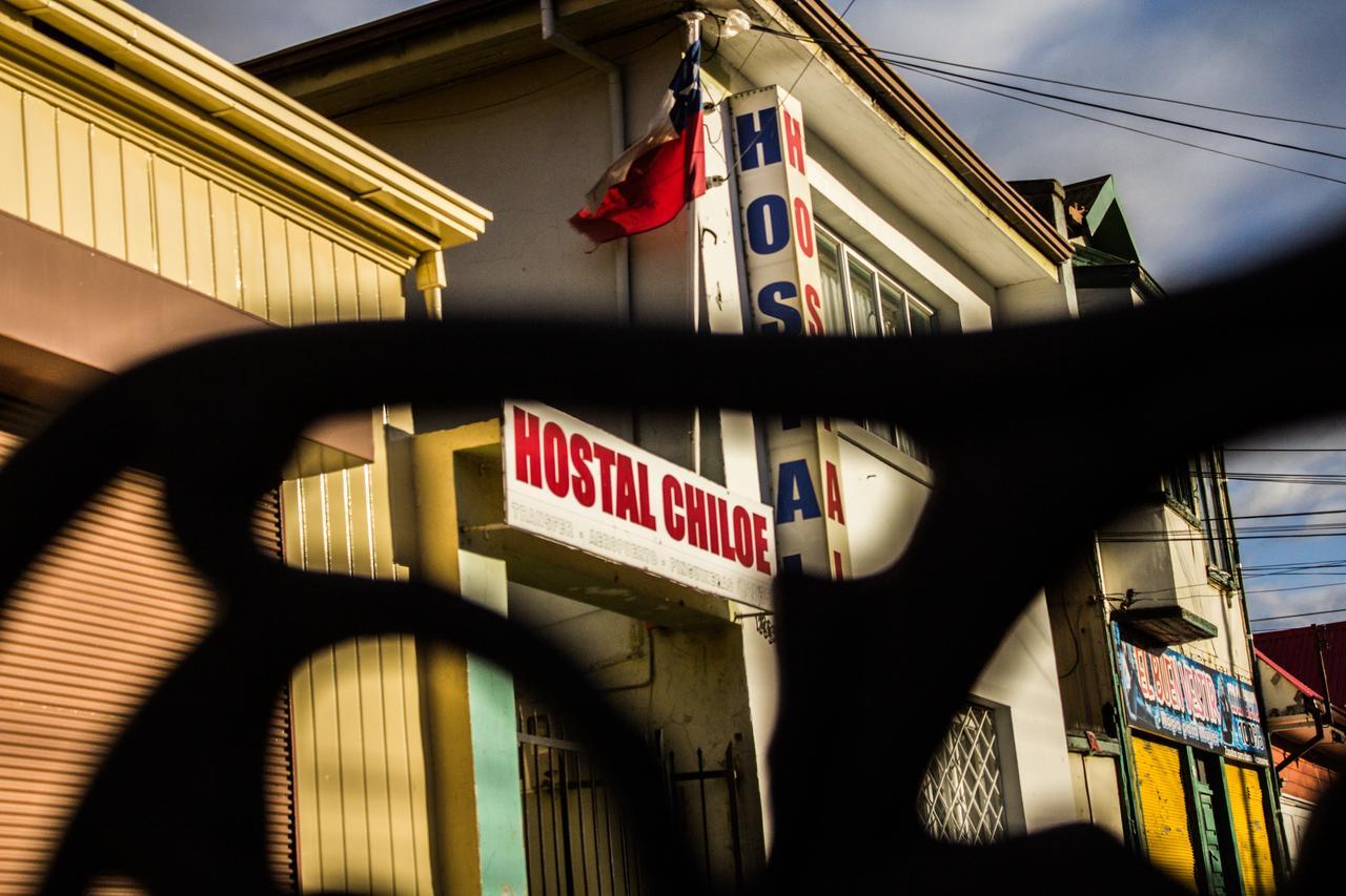 Hostal Chiloe Hostel Punta Arenas Bagian luar foto